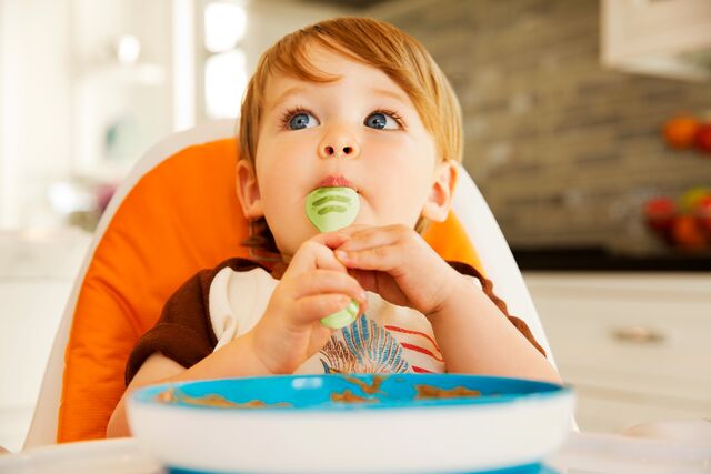 How To Teach Baby To Use A Spoon